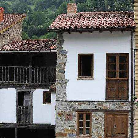 Casa De Aldea Casa Mon Hébergement de vacances